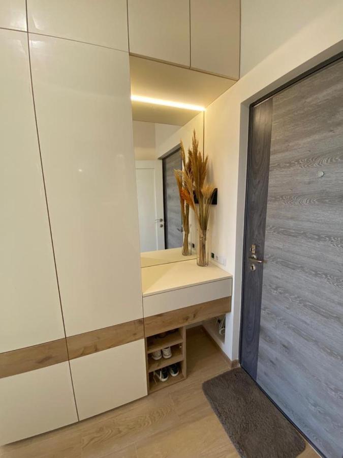 Beautiful Apartment With 3 Balconies In The Center Of Erivan Dış mekan fotoğraf