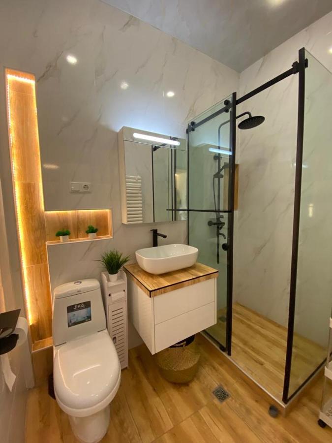 Beautiful Apartment With 3 Balconies In The Center Of Erivan Dış mekan fotoğraf